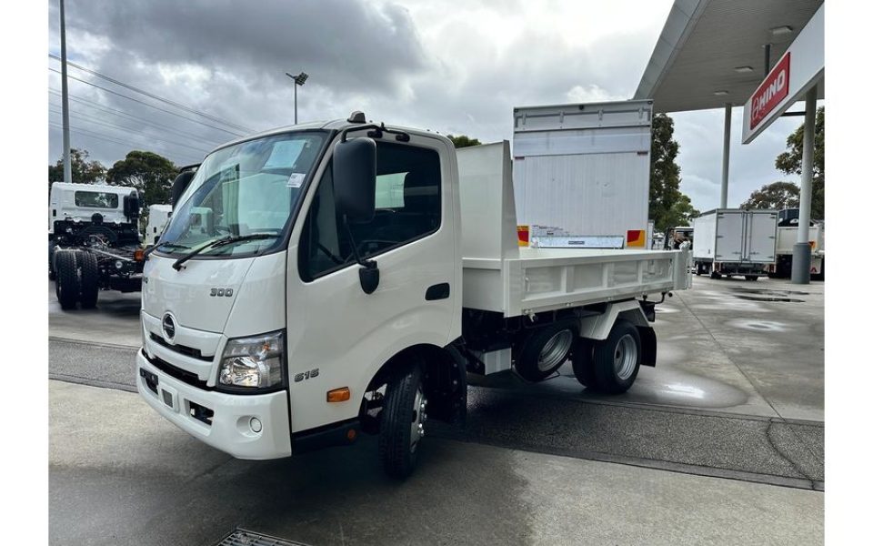 2026 Hino 300 Series 616 Tipper Pro Tipper (White)