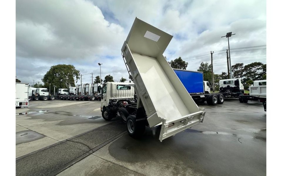 2026 Hino 300 Series 616 Tipper Pro Tipper (White)