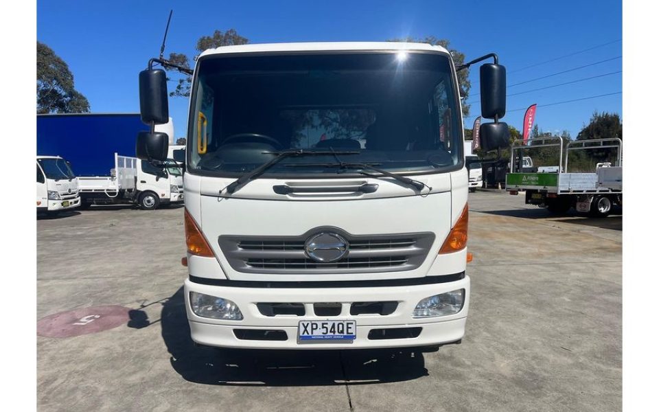 2017 Hino 500 Series FE1426 Tow & Tilt (WHITE)