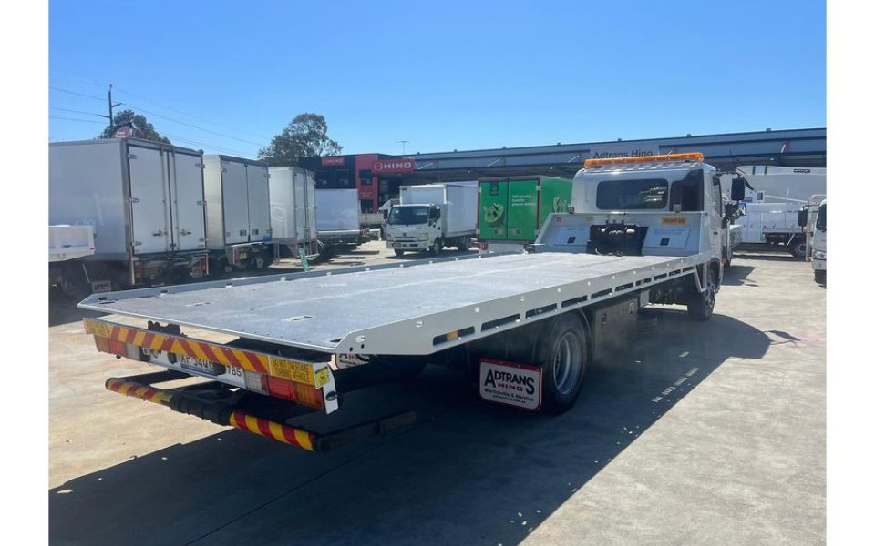 2017 Hino 500 Series FE1426 Tow & Tilt (WHITE)