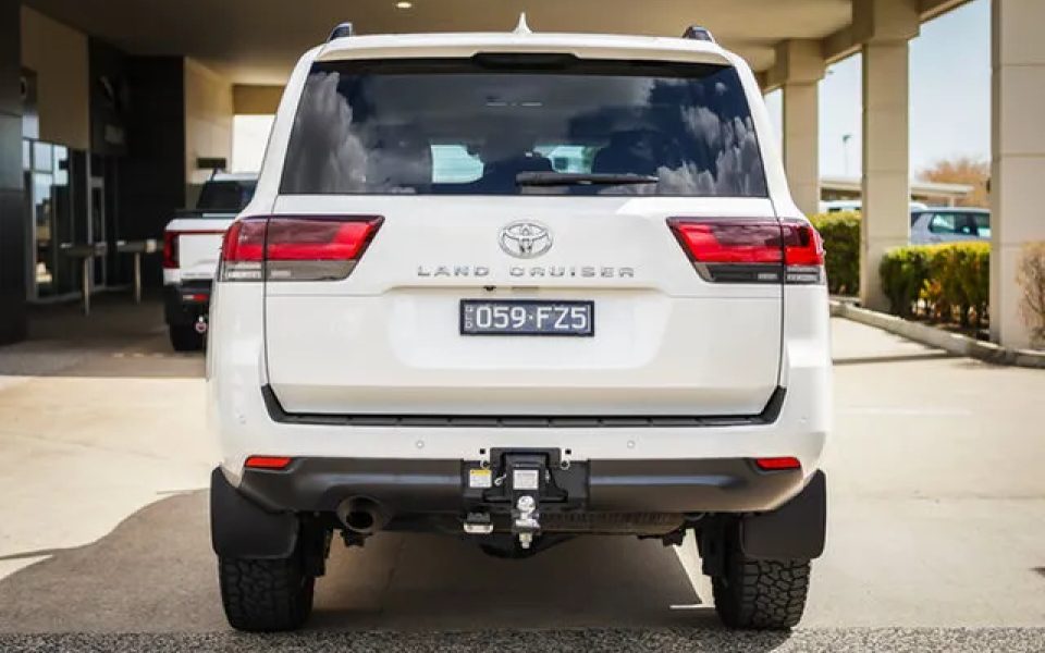 2022 Toyota Landcruiser FJA300R VX White 10 Speed Sports Automatic Wagon