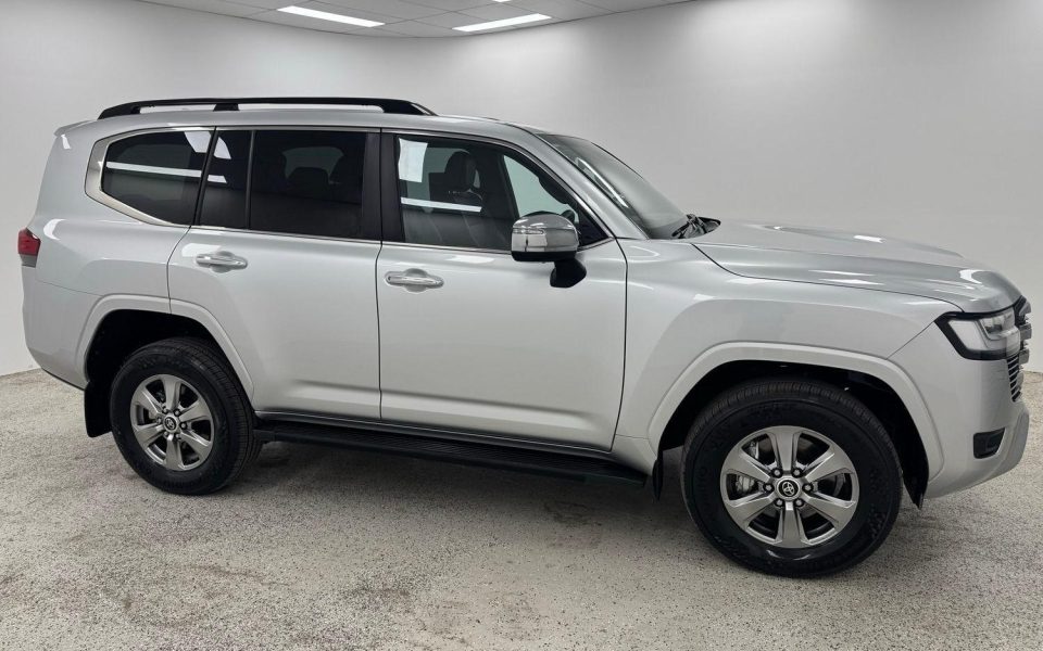 2024 Toyota Landcruiser Sahara