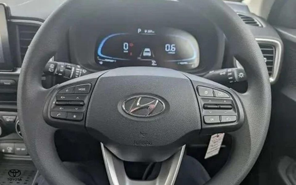 2025 Hyundai Venue Base