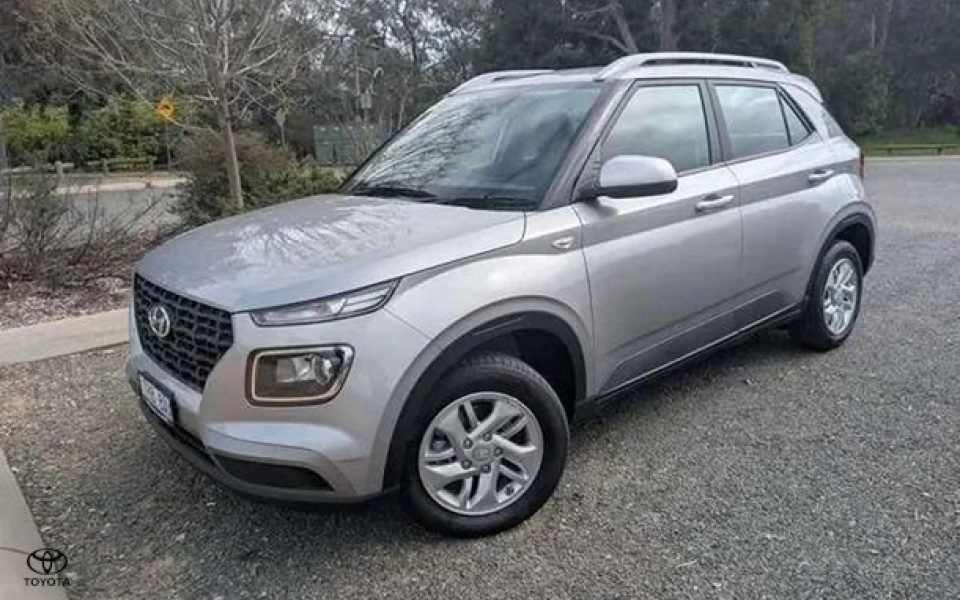 2025 Hyundai Venue Base