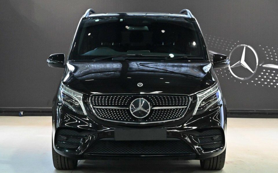 2022 Mercedes-Benz V-Class V300 d AMG Avantgarde Medium Wheelbase Auto