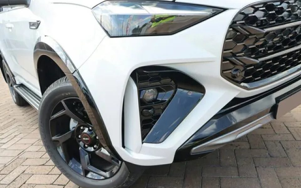 2026 Isuzu MU-X RJ MY25.5 X-TERRAIN Rev-Tronic Moonstone White 6 Speed Sports Automatic Wagon