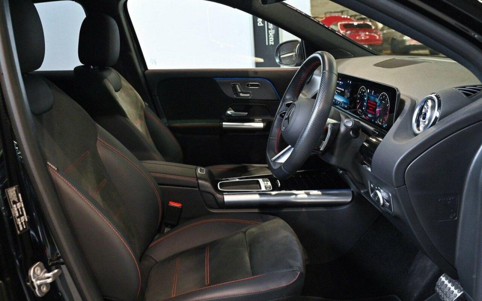 2025 Mercedes-Benz GLA-Class GLA200 Auto