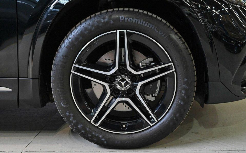 2025 Mercedes-Benz GLA-Class GLA200 Auto