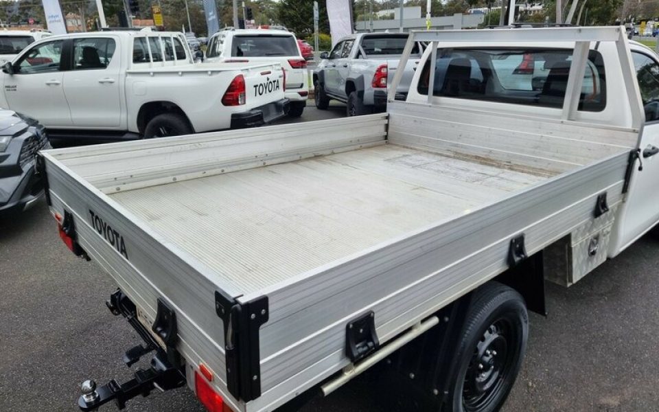 2020 Toyota Hilux Cab Chassis (Glacier White) Used Car