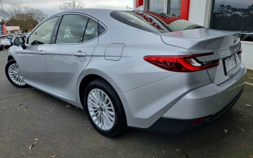 2025 Toyota Camry Hybrid