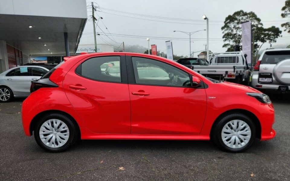 2025 Toyota Yaris Ascent Sport Hybrid Hatchback (Coral Rose) Used Car
