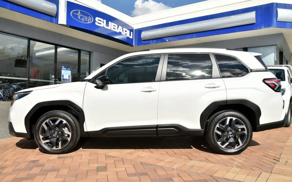 2025 Subaru Forester S6 MY26 Touring CVT AWD White 8 Speed Constant Variable Wagon