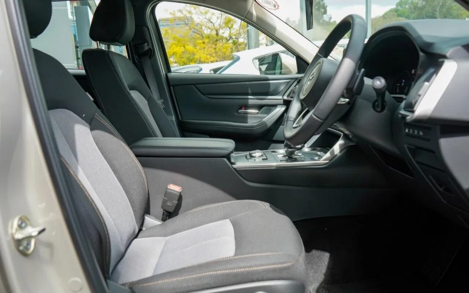 2025 Mazda CX-60 KH0HB P50e Skyactiv-Drive i-ACTIV AWD Pure Platinum Quartz 8 Speed