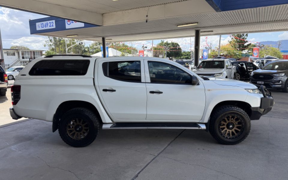 2019 MITSUBISHI TRITON GLX ADAS (4x4)