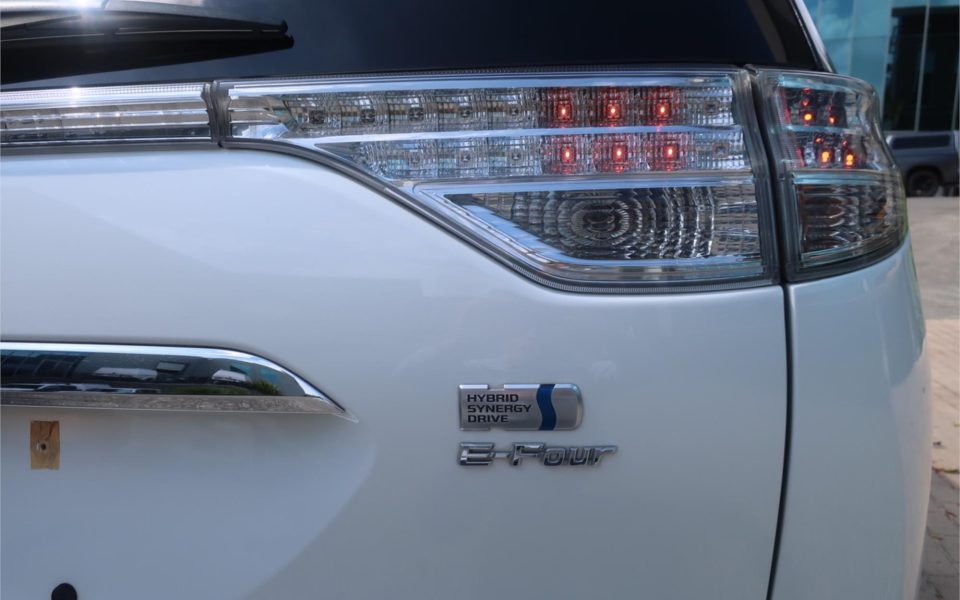 2014 TOYOTA ESTIMA AERAS HYBRID 7 SEATS 3