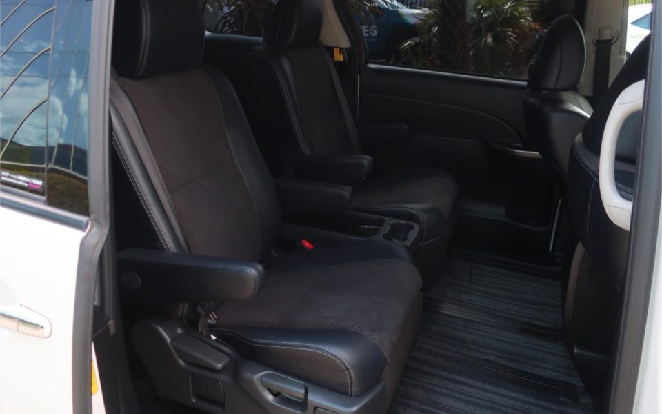 2014 TOYOTA ESTIMA AERAS HYBRID 7 SEATS 3