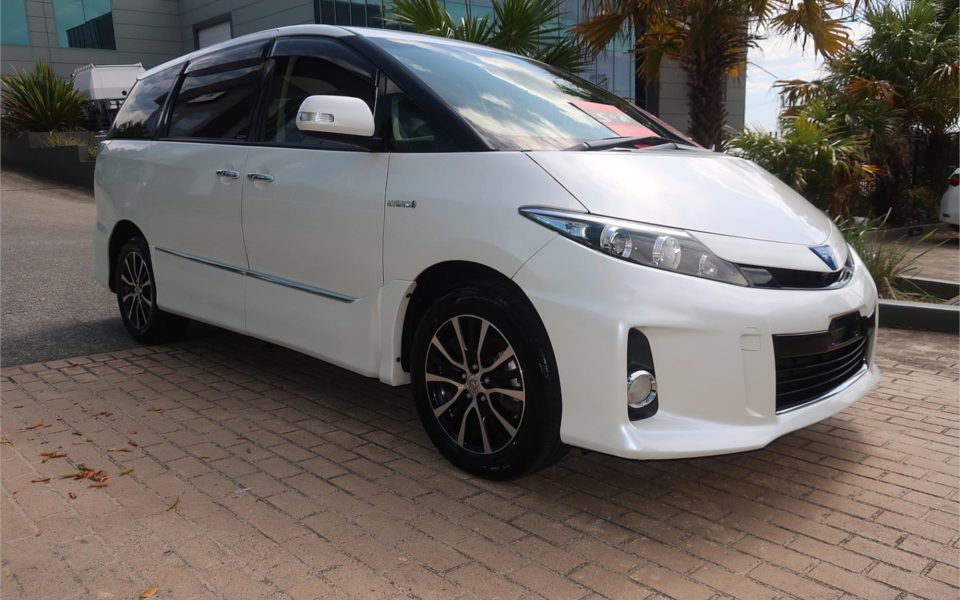2014 TOYOTA ESTIMA AERAS HYBRID 7 SEATS 3