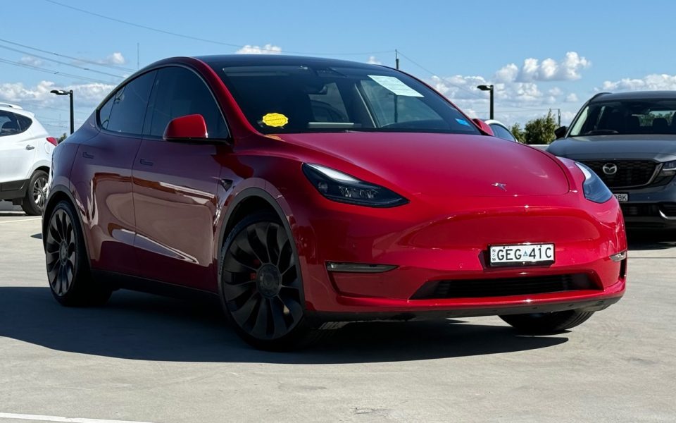 2023 Tesla Model y Performance