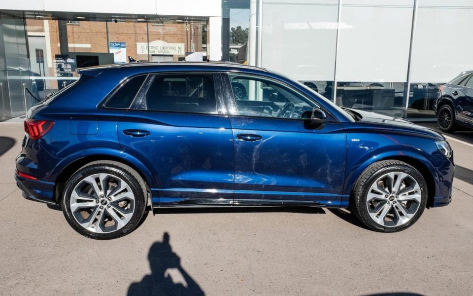 Audi Q3 SUV S line 40 TFSI quattro S tronic
