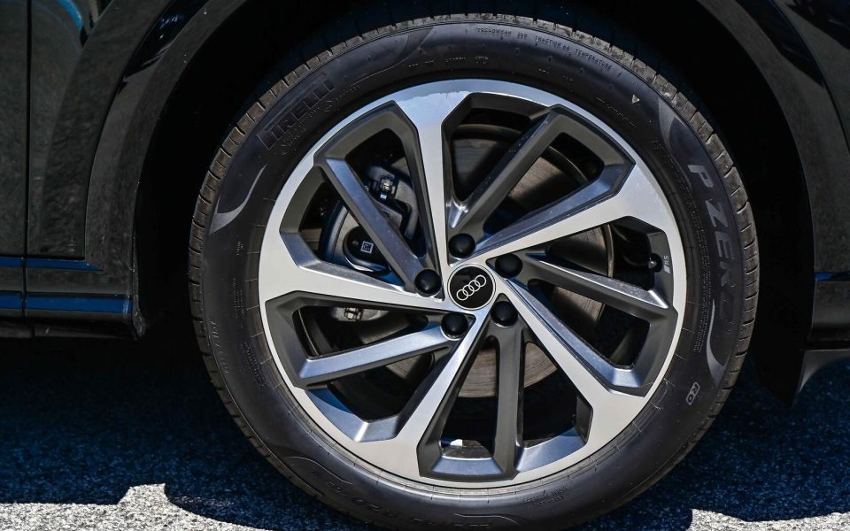 Audi Q5 SUV TDI quattro 150 kW