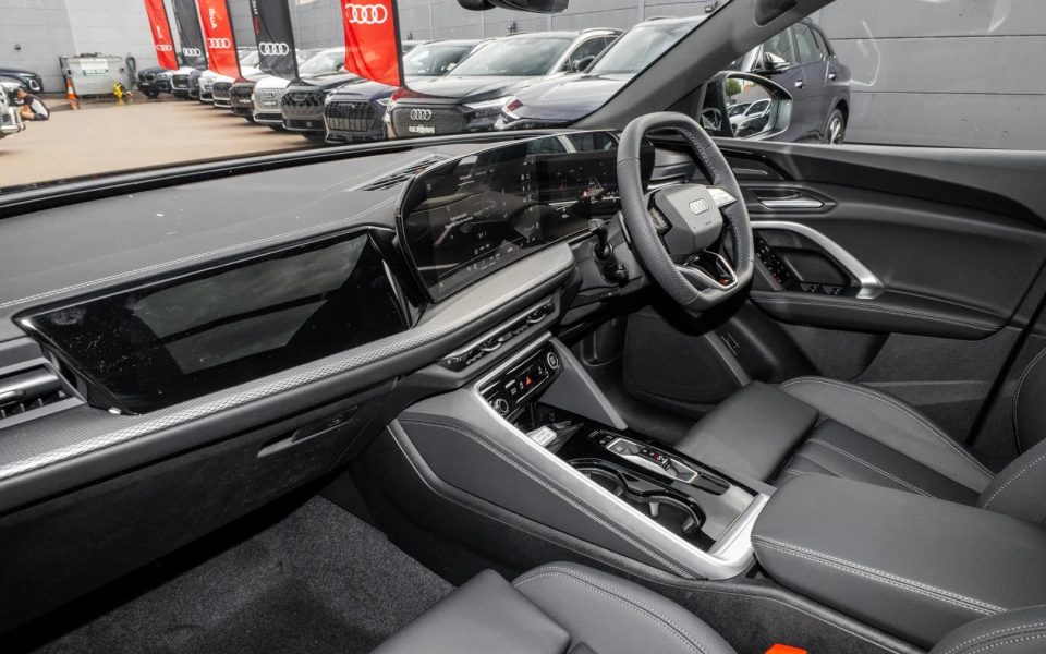 Audi Q5 SUV TFSI quattro 200 kW sport
