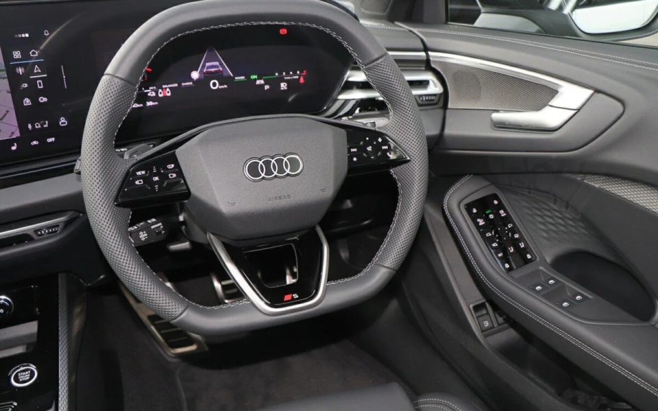 Audi A5 Sedan e-hybrid quattro 270 kW S tronic