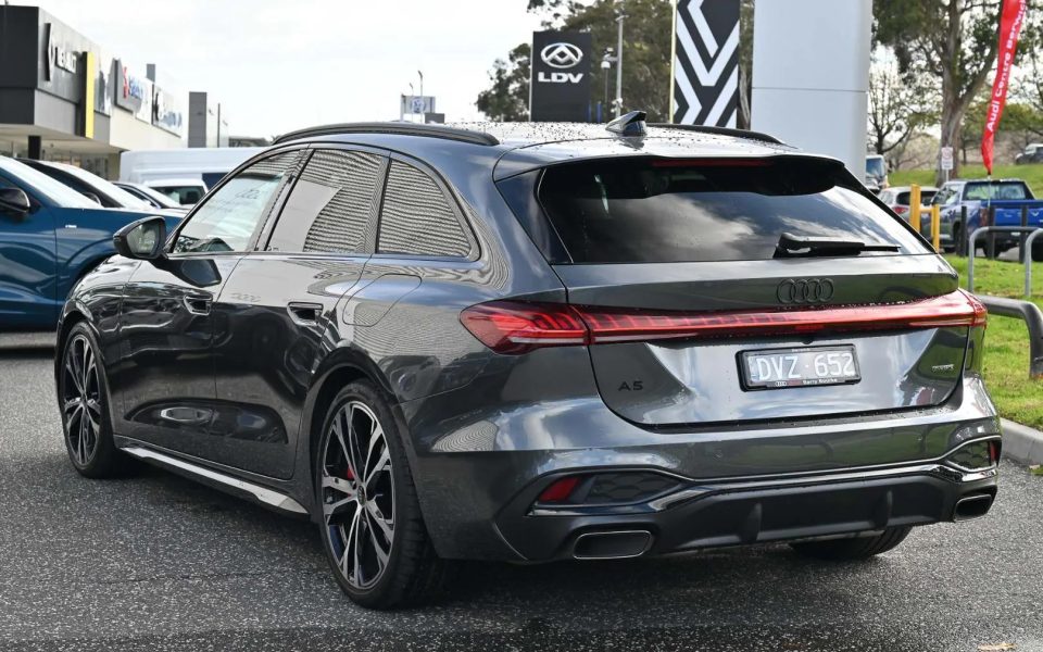 Audi A5 Avant e-hybrid quattro 270 kW S tronic