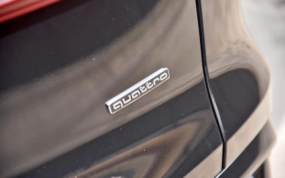 Audi Q5 SUV e-hybrid quattro S tronic