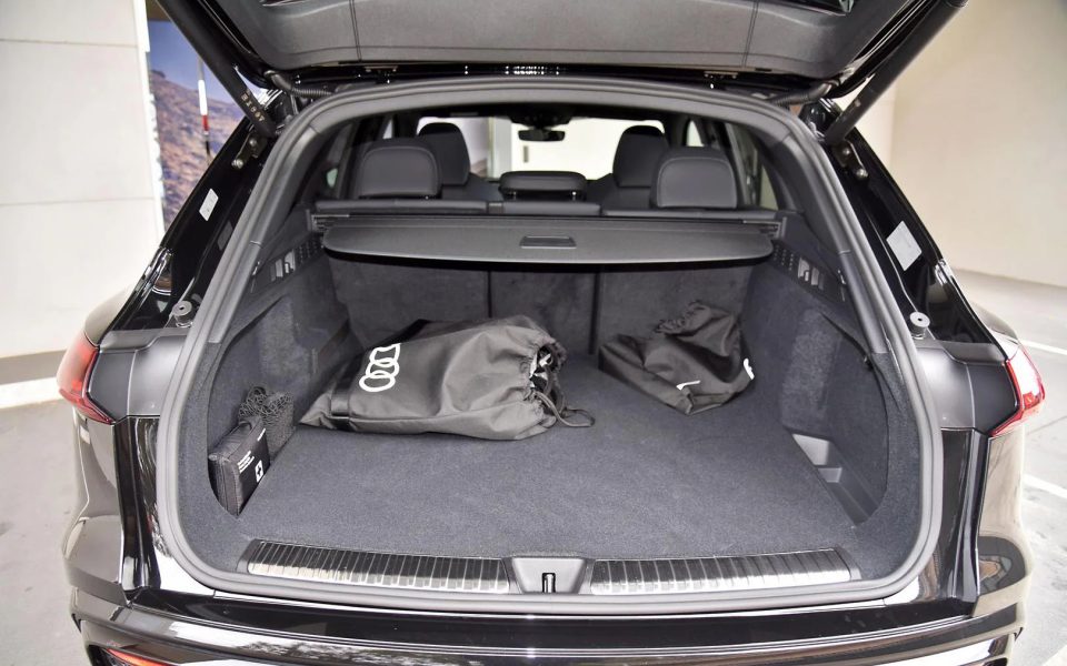 Audi Q5 SUV e-hybrid quattro S tronic