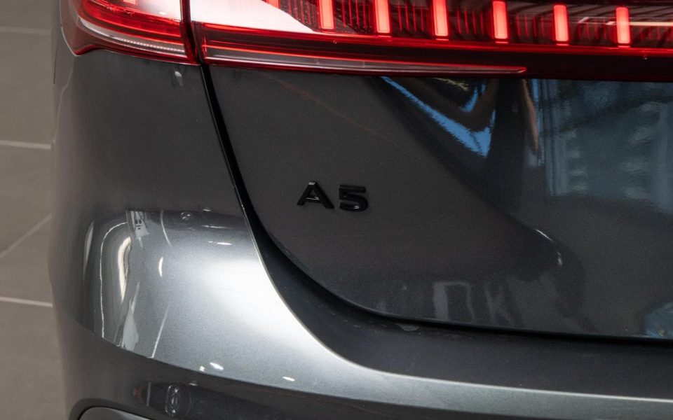 Audi A5 Sedan e-hybrid quattro 270 kW S tronic