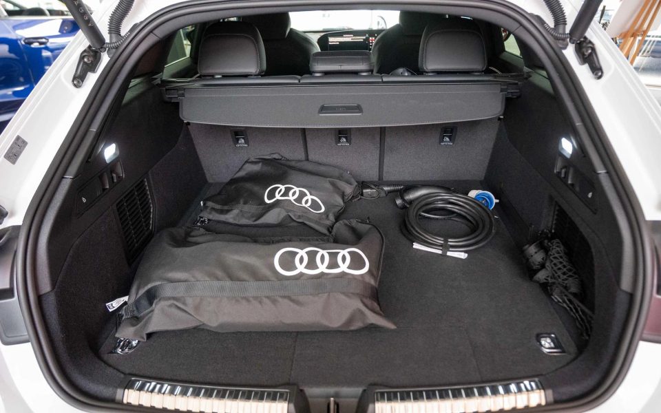 Audi A5 Avant e-hybrid quattro 270 kW S tronic