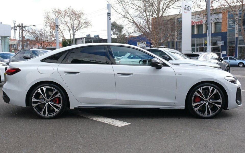 Audi A5 Sedan e-hybrid quattro 270 kW S tronic
