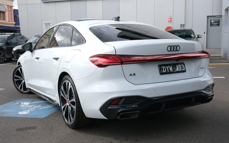 Audi A5 Sedan e-hybrid quattro 270 kW S tronic