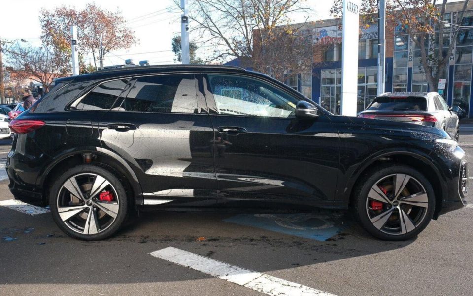 Audi Q5 SUV e-hybrid quattro S tronic