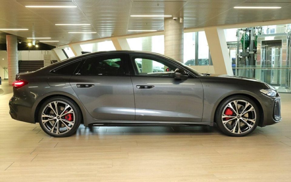 Audi A5 Sedan e-hybrid quattro 270 kW S tronic