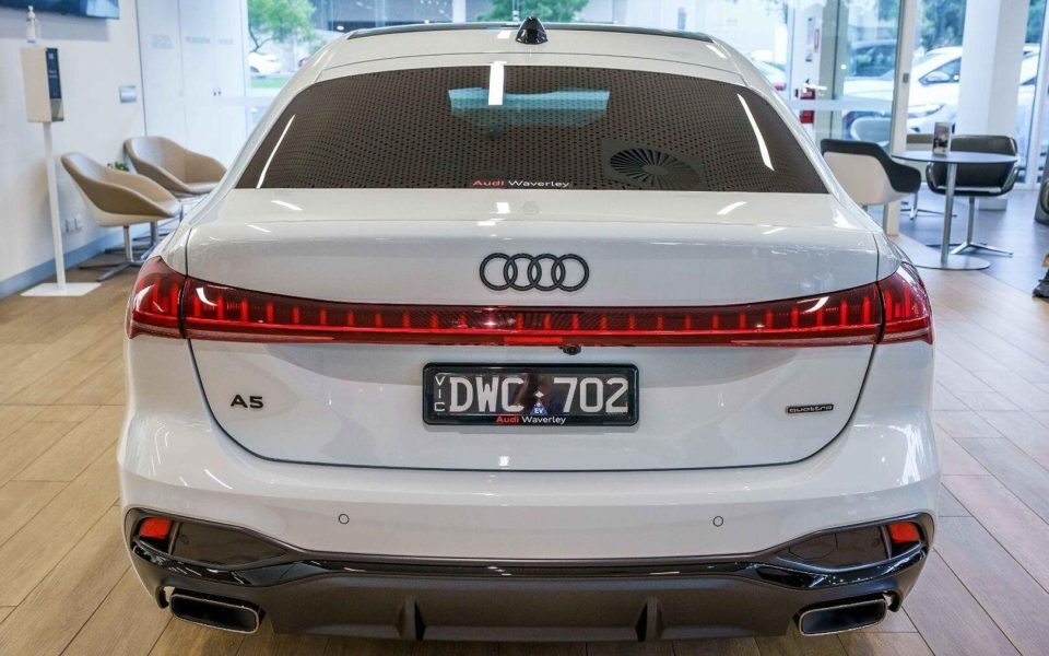 Audi A5 Sedan e-hybrid quattro 270 kW S tronic