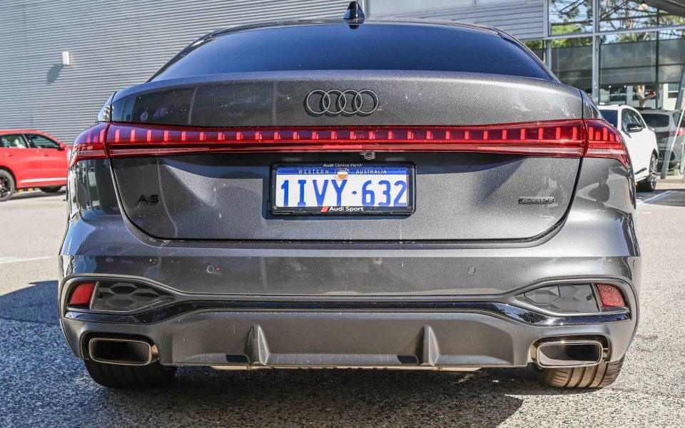 Audi A5 Sedan e-hybrid quattro 270 kW S tronic
