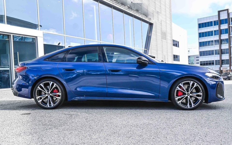 Audi A5 Sedan e-hybrid quattro 270 kW S tronic