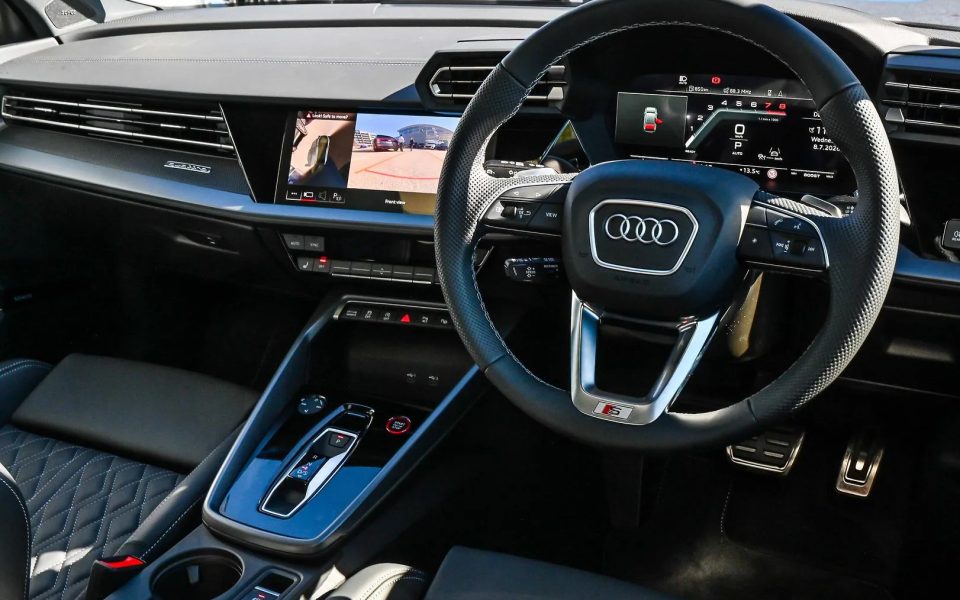 Audi S3 Sedan TFSI quattro S tronic