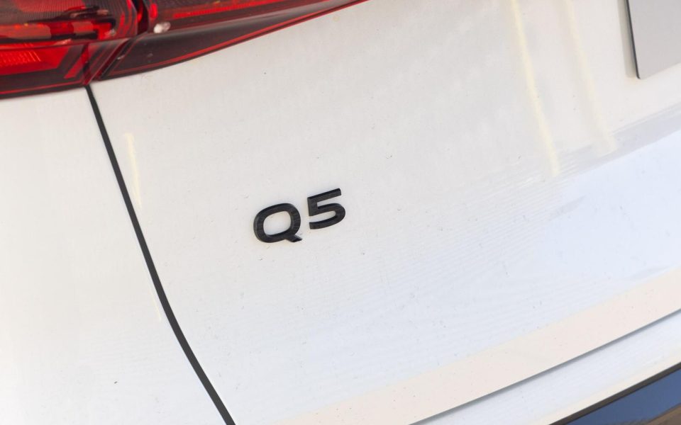 Audi Q5 SUV e-hybrid quattro S tronic