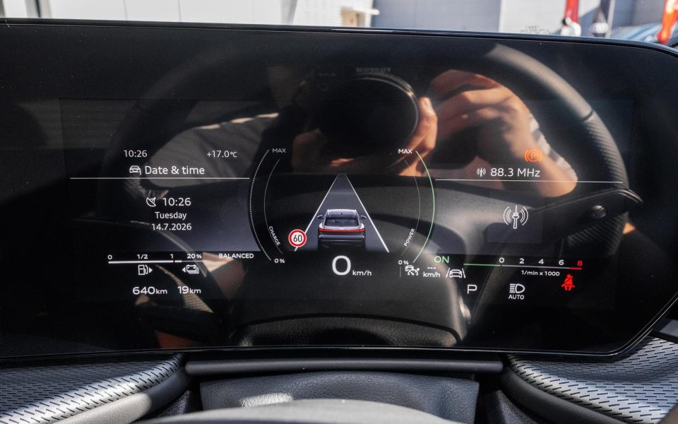 Audi Q5 SUV e-hybrid quattro S tronic