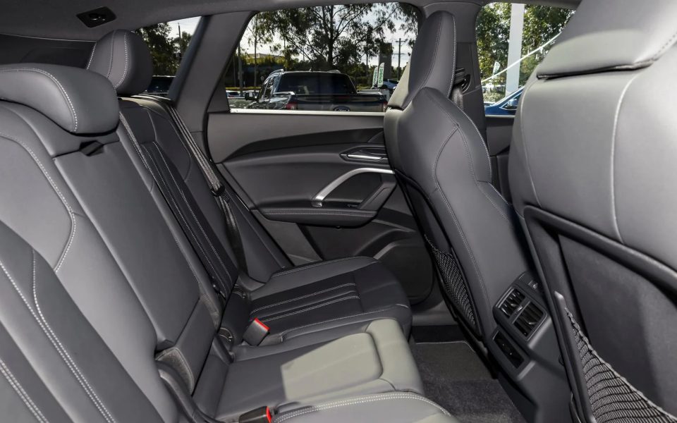Audi Q5 SUV e-hybrid quattro S tronic