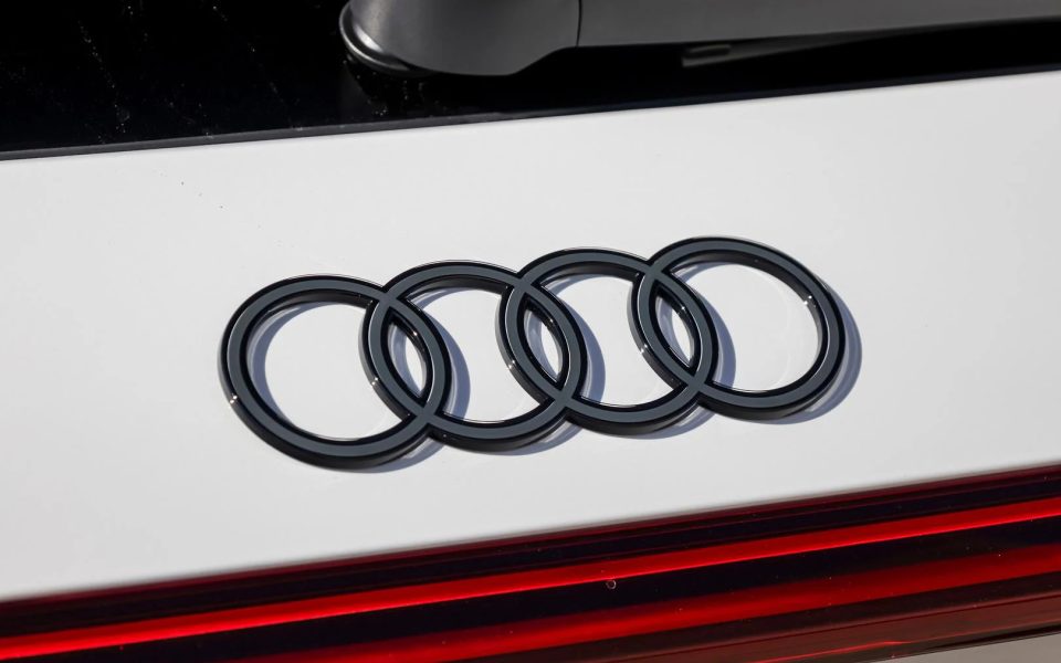 Audi Q5 SUV e-hybrid quattro S tronic