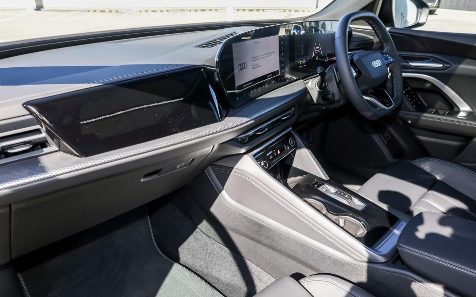 Audi Q5 SUV e-hybrid quattro S tronic