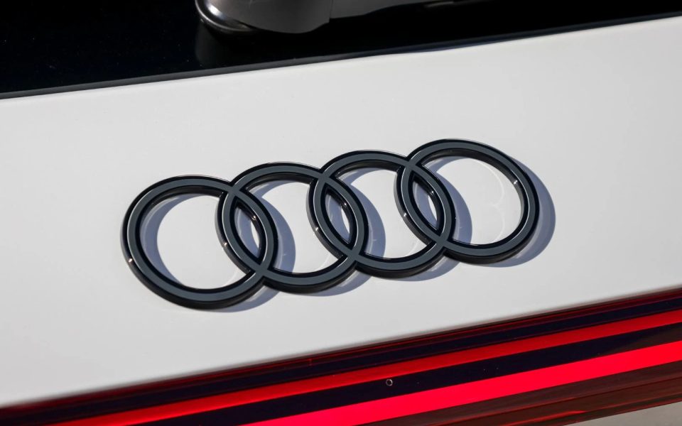 Audi Q5 SUV e-hybrid quattro S tronic