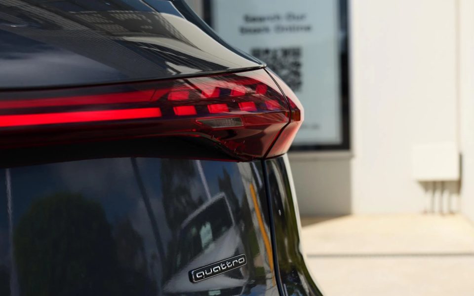 Audi Q5 SUV e-hybrid quattro S tronic