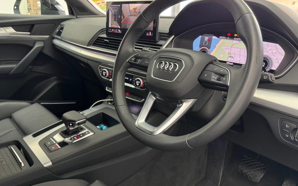 Audi Q5 TFSI e S line 55 e quattro S tronic