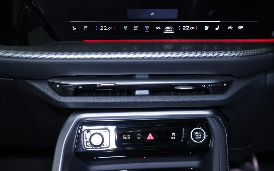 Audi Q5 SUV e-hybrid quattro S tronic
