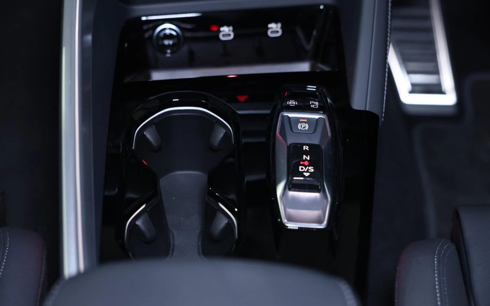 Audi Q5 SUV e-hybrid quattro S tronic