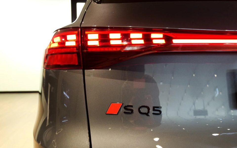 Audi SQ5 SUV TFSI 270 kW edition one
